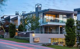 Kent Street Apartments - Element Escapes